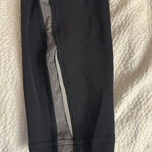 Lululemon sz2 Black and Gray Leggings/running - Picture 2 of 6